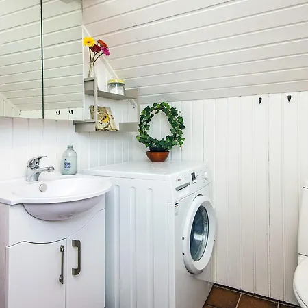 6 Person In Harboore-by Traum *